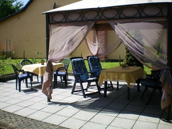 Mosel-Gastehaus Kirch Otel Ernst Oda fotoğraf